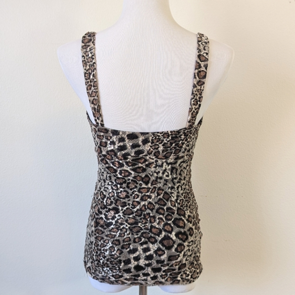 EXPRESS Leopard Print Mesh Top - Picture 2 of 3